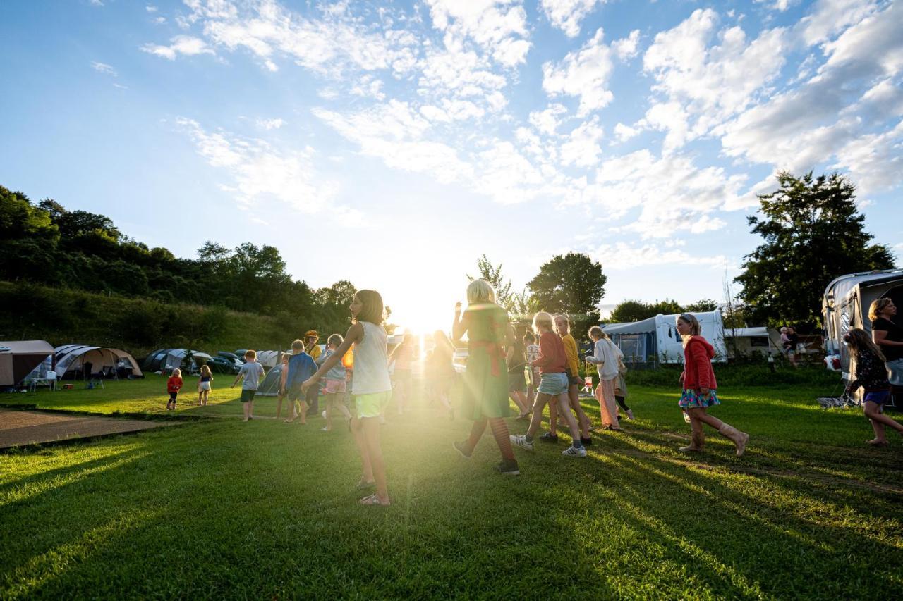 Vakantiepark Vinkenhof Schin op Geul Εξωτερικό φωτογραφία