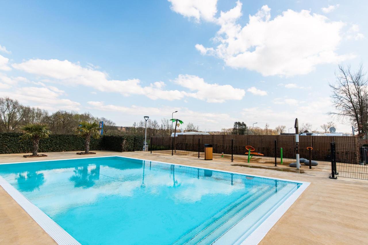 Vakantiepark Vinkenhof Schin op Geul Εξωτερικό φωτογραφία